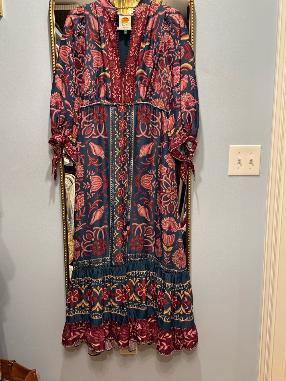 FARM Rio Seasheel Tapestry Maxi Dress - Picture 2 of 7
